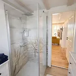 Nyaraló Huus Ant Diek, Luxus In Deichnaehe, Erdgeschosswohnung Mit Pool *
